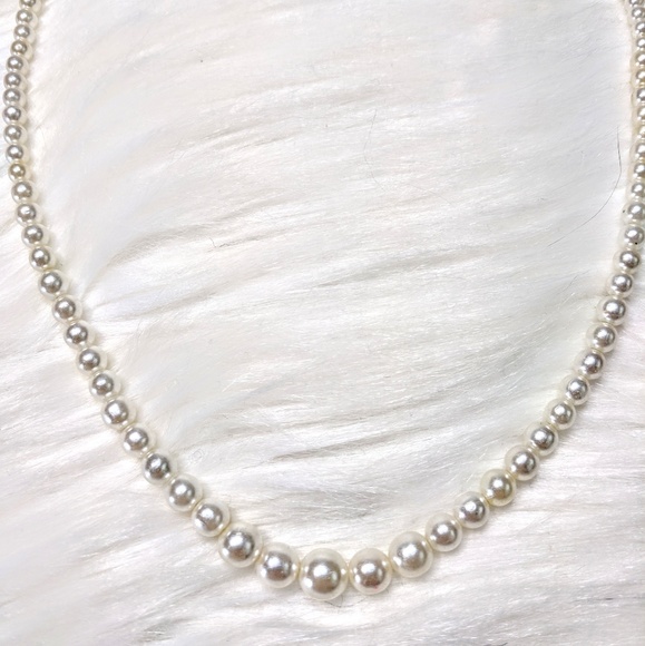 Jewelry - Graduated Pearl Necklace Jewelry - Graduated Pearl Necklace